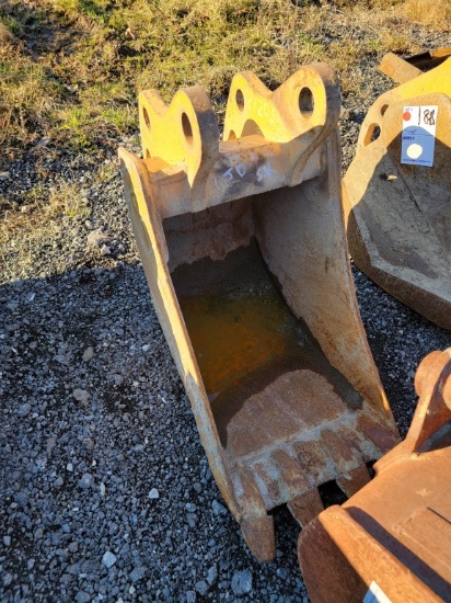 18" Bucket