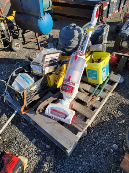 Pallet lot- shark vacuum, nails, shop vac, flotec