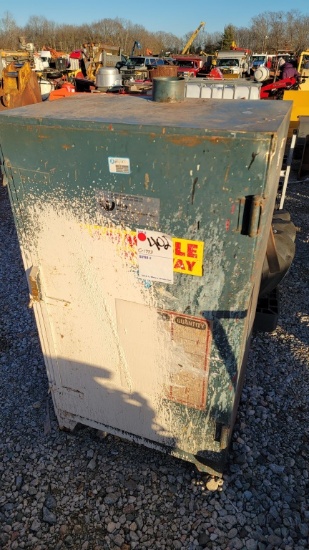 Flammable cabinet
