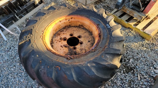 16.9 24 tire and rim