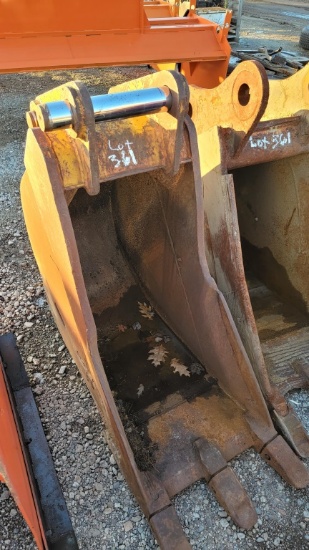 Cat 320 bucket