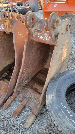 Cat 320 bucket
