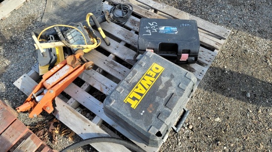 Pallet - assorted tooling
