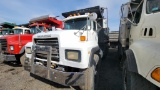 1999 Mack Triaxle Dump truck