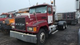 2001 Mack Ch613 Tractor