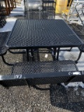 Picnic table