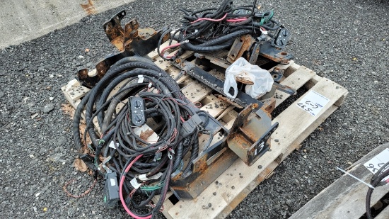 Push plates and wire harness