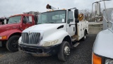 2003 International 4200 Maintainer Truck