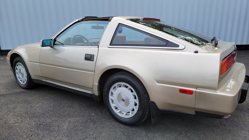 確認 File:87-89 Nissan 300ZX.jpg - Wikimedia Commons