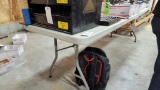 Folding table