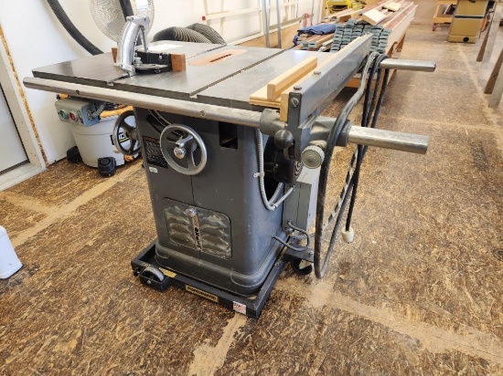 Delta 10" table saw