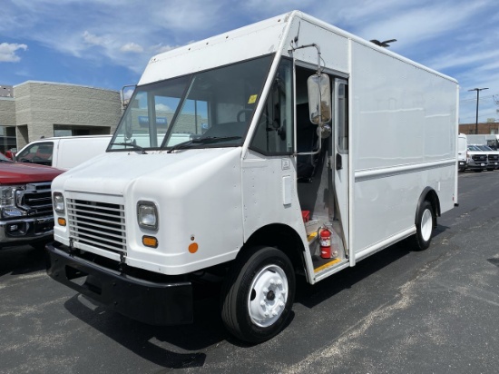 2016 Freightliner MT 45G Step Van