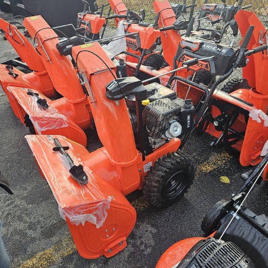 New Ariens Deluxe 28 inch snowblower