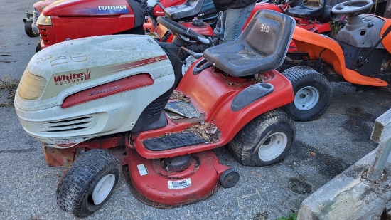 White lt1650 mower