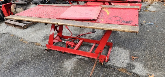 Lawn mover lift