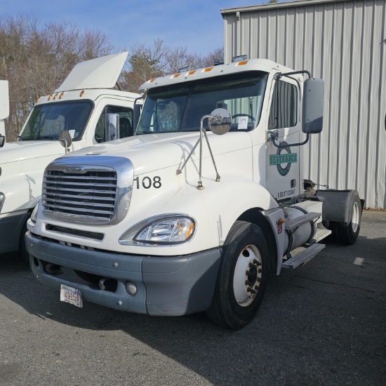 2005 Freightliner Columbia