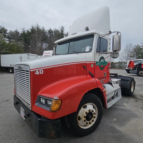 2001 Freightliner tractor