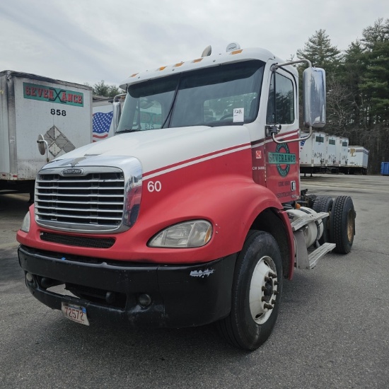 Freightliner Tractor