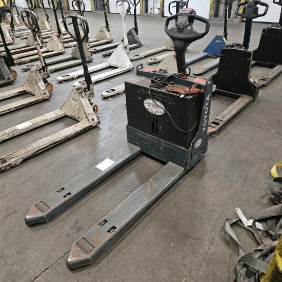 Toyota Electric Pallet Truck