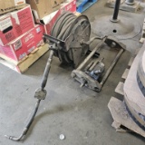 Hydraulic press and reel