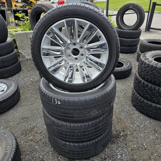 4x Bridgestone 285 45 22 Tires On Aluminum Rims