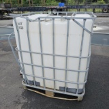 330 Gallon Tank with Cage