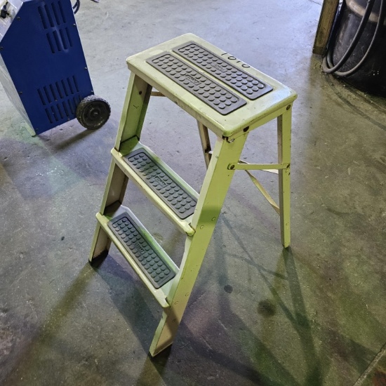 Step stool