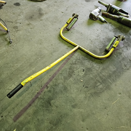 Wheel lift