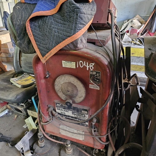Lincoln ideal arc welder 250