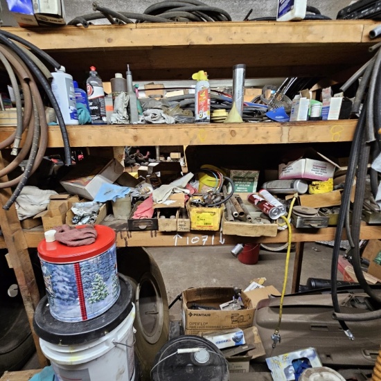 Lot - assorted truck parts