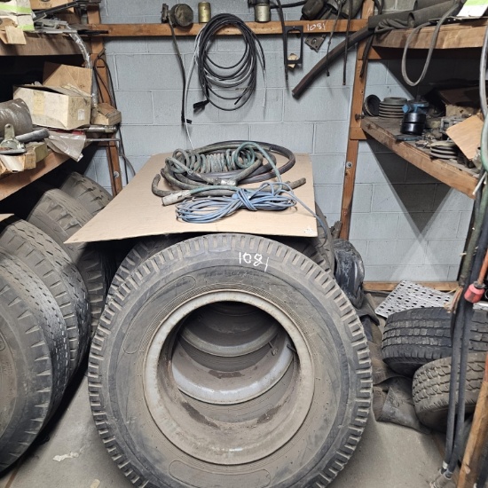 Lot - 4 tires, assoeted truck parts