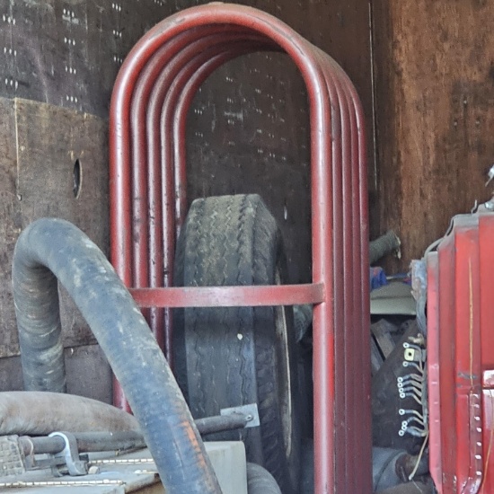 Tire cage