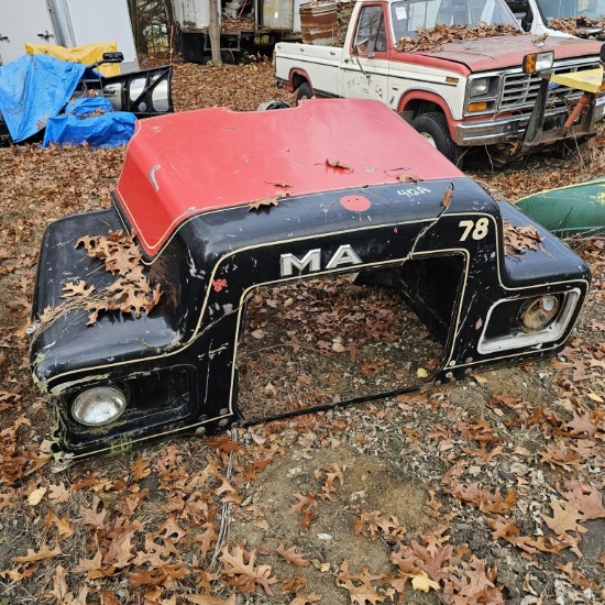 Mack r model hood