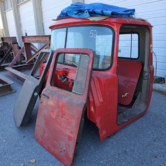 Mack R Model Cab And Doors