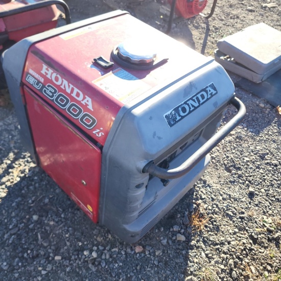 Honda eu3000is generator