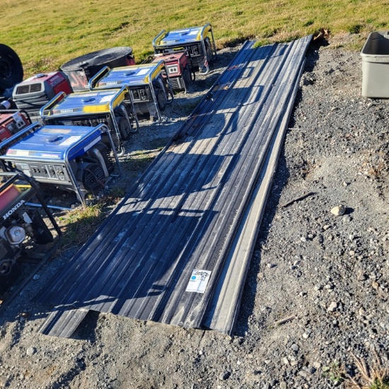 2 Panels Corrugated Metal