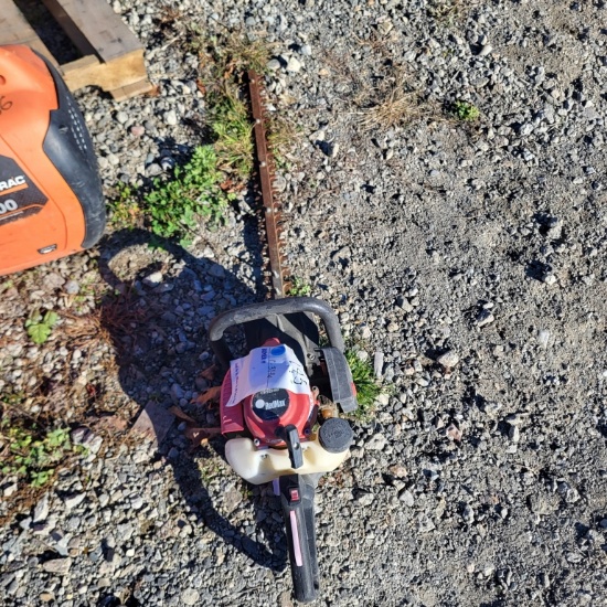 Redmax Hedge Trimmer
