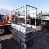 Snorkel Scissor Lift
