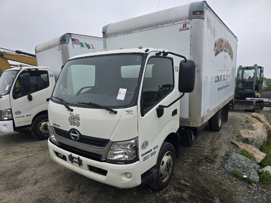 2017 Hino 195 Box Truck