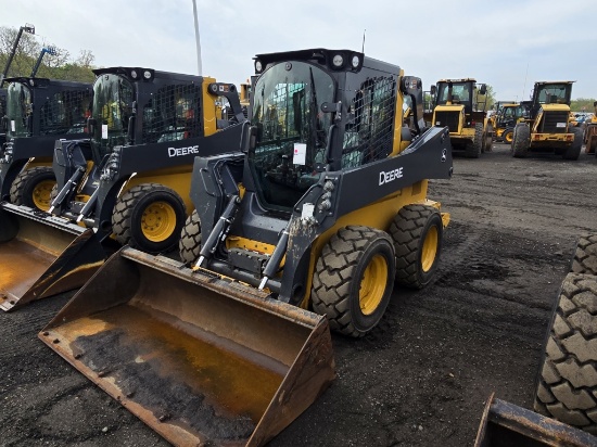 2023 John Deere 324g Skidsteer