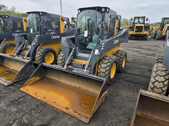 2023 John Deere 324g Skidsteer