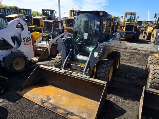 2022 John Deere 324g Skidsteer