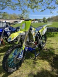 Yamaha 250 Dirt Bike