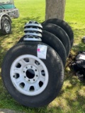 Set Of 4 Lt265/70r18 Tires With Hub Caps