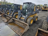 2022 John Deere 324g Skidsteer
