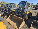 2022 John Deere 324g Skidsteer