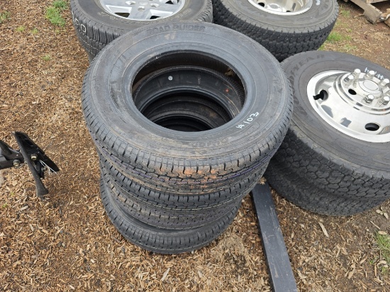New Set Of 4 St205/75r15 Tires
