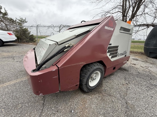 2006 Minuteman Armadillo Sw9xr Ride On Sweeper