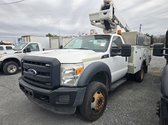 2016 Ford F450 Bucket Truck