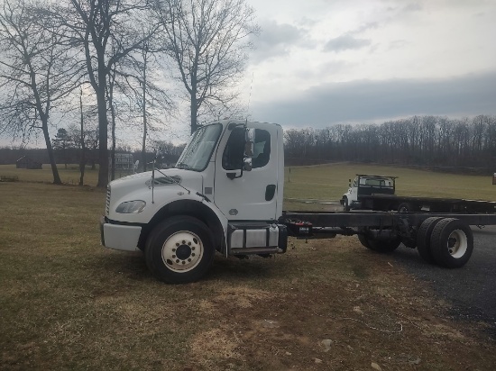 2015 Freightliner Cab And Chassis